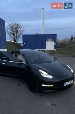 Седан Tesla Model 3 2020 в Львове