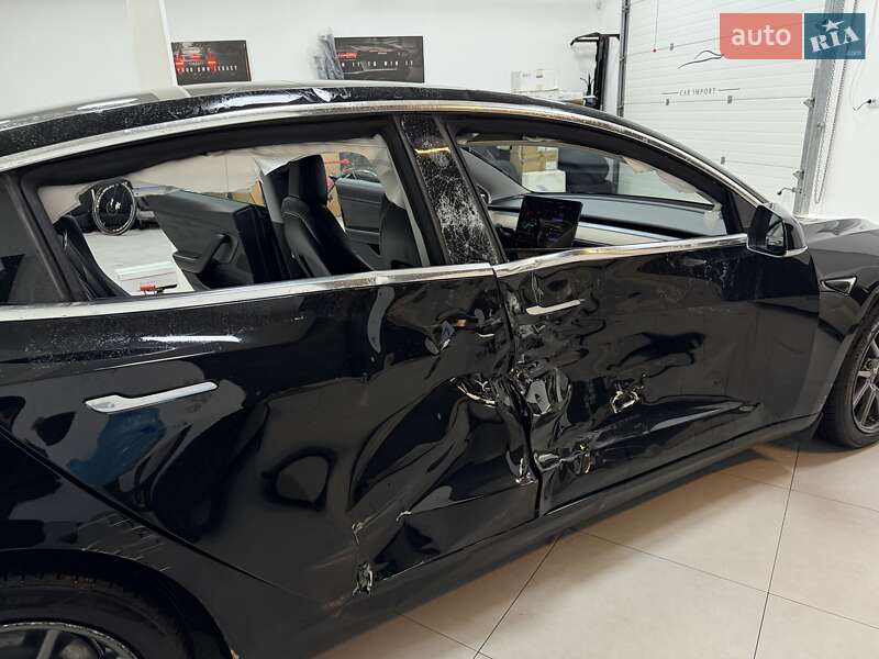 Седан Tesla Model 3 2019 в Дрогобичі фото 10 Седан Tesla Model 3 2019 в Дрогобичі