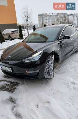 Седан Tesla Model 3 2018 в Ивано-Франковске