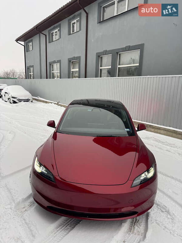 Седан Tesla Model 3 2024 в Черновцах фото 2 Седан Tesla Model 3 2024 в Черновцах