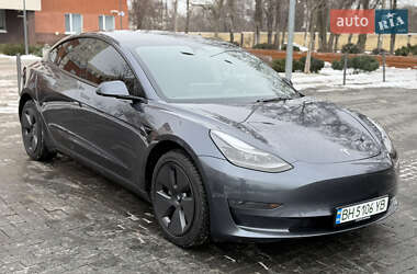 Седан Tesla Model 3 2023 в Одессе