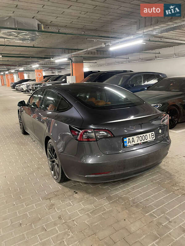 Седан Tesla Model 3 2019 в Киеве фото 16 Седан Tesla Model 3 2019 в Киеве