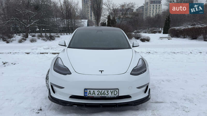 Седан Tesla Model 3 2022 в Киеве фото 5 Седан Tesla Model 3 2022 в Киеве