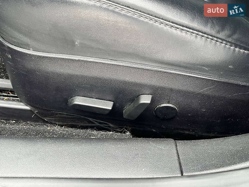 Седан Tesla Model 3 2018 в Луцке