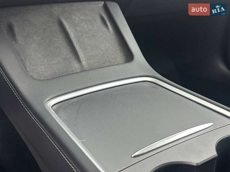 Седан Tesla Model 3 2022 в Луцке фото 24 Седан Tesla Model 3 2022 в Луцке