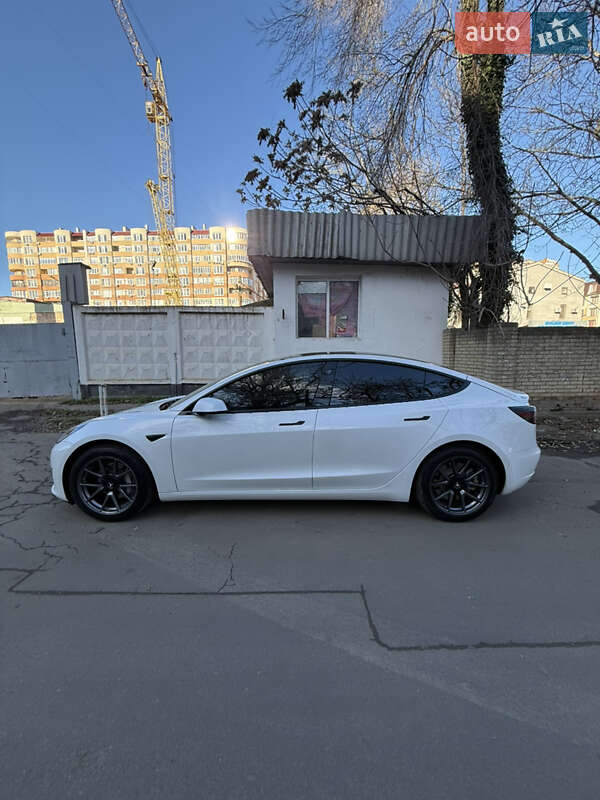 Седан Tesla Model 3 2021 в Одесі фото 7 Седан Tesla Model 3 2021 в Одесі