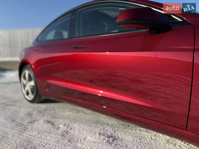 Седан Tesla Model 3 2024 в Черновцах фото 13 Седан Tesla Model 3 2024 в Черновцах