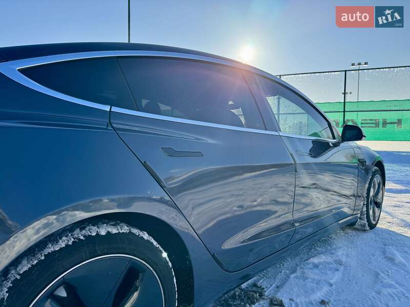 Седан Tesla Model 3 2019 в Киеве фото 2 Седан Tesla Model 3 2019 в Киеве