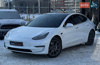 Седан Tesla Model 3 2019 в Києві