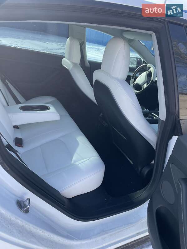 Седан Tesla Model 3 2022 в Запоріжжі фото 2 Седан Tesla Model 3 2022 в Запоріжжі