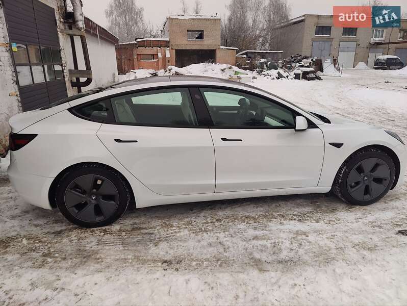 Седан Tesla Model 3 2021 в Киеве фото 4 Седан Tesla Model 3 2021 в Киеве