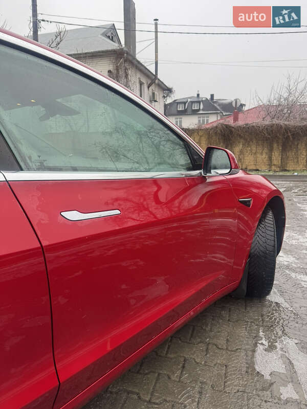 Седан Tesla Model 3 2018 в Одессе