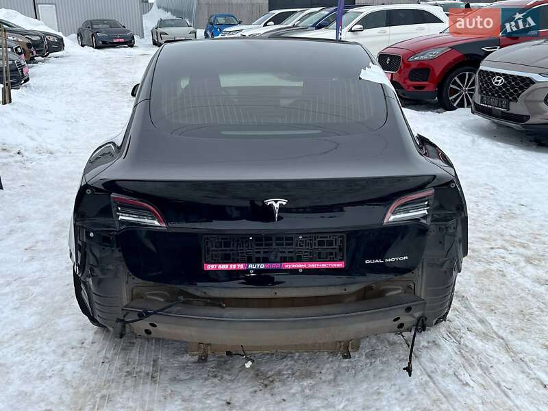 Седан Tesla Model 3 2018 в Луцьку