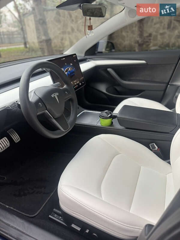 Седан Tesla Model 3 2023 в Днепре фото 8 Седан Tesla Model 3 2023 в Днепре