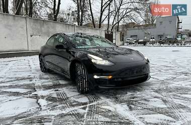 Седан Tesla Model 3 2023 в Виннице