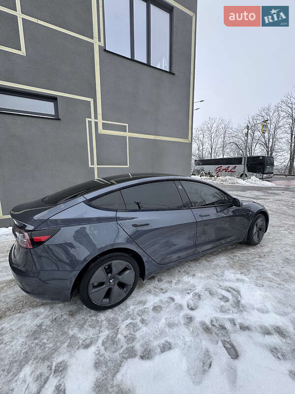 Седан Tesla Model 3 2022 в Вінниці