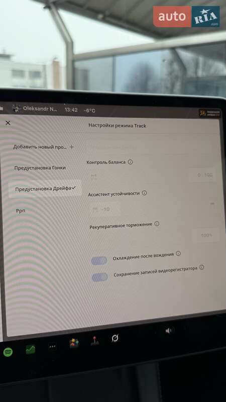 Седан Tesla Model 3 2022 в Києві