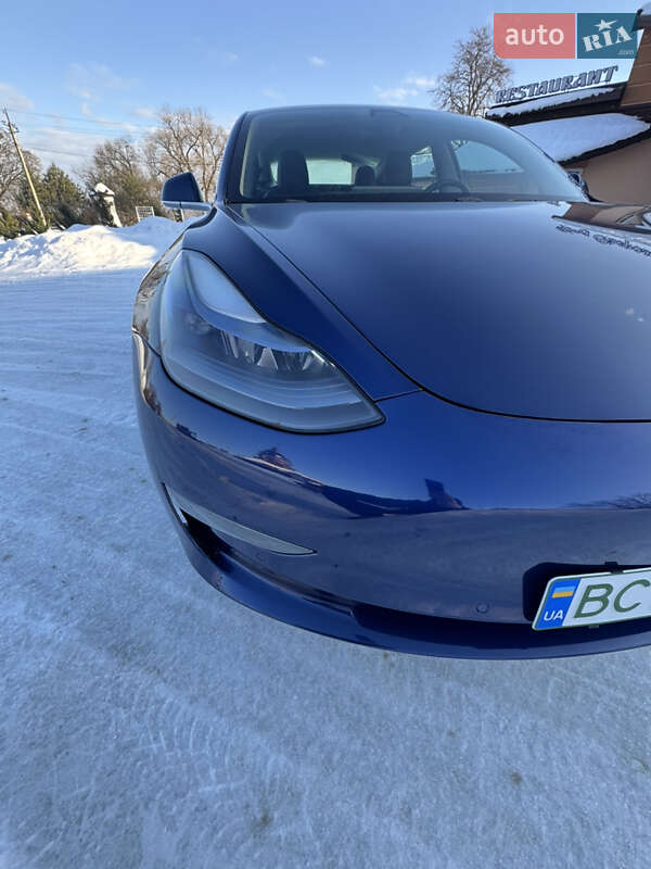 Седан Tesla Model 3 2018 в Львові фото 7 Седан Tesla Model 3 2018 в Львові
