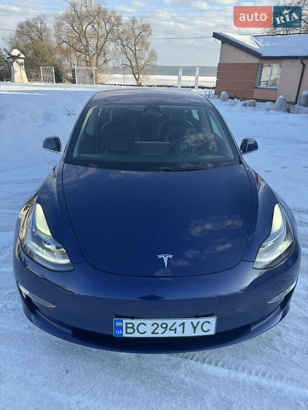 Седан Tesla Model 3 2018 в Львові фото 27 Седан Tesla Model 3 2018 в Львові