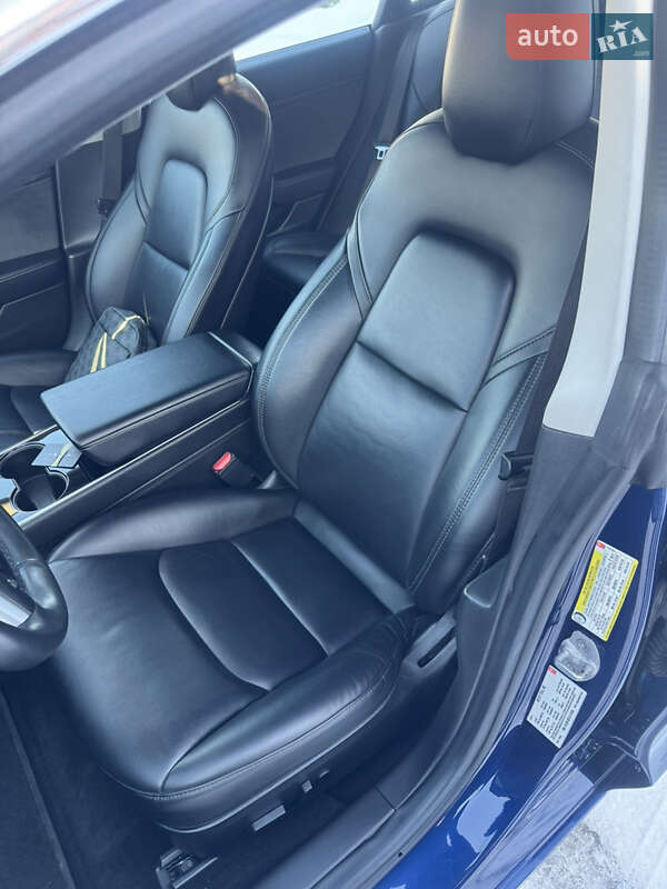 Седан Tesla Model 3 2018 в Львові фото 44 Седан Tesla Model 3 2018 в Львові