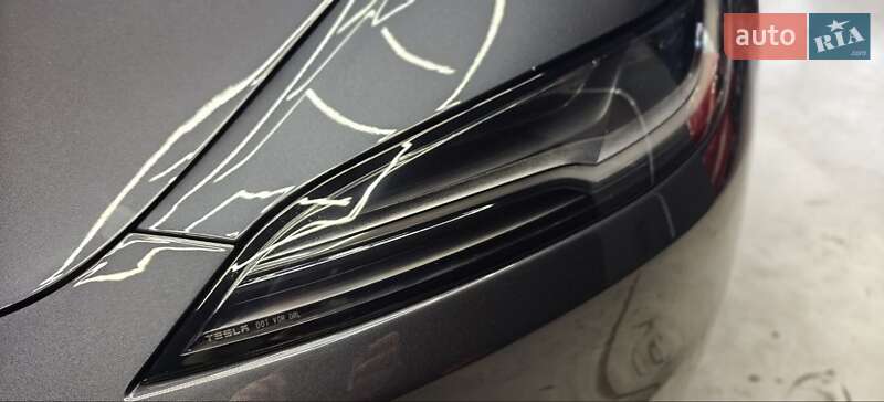 Седан Tesla Model 3 2024 в Киеве