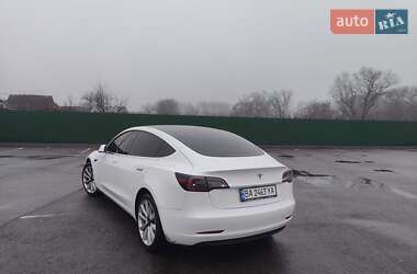 Седан Tesla Model 3 2020 в Александрие