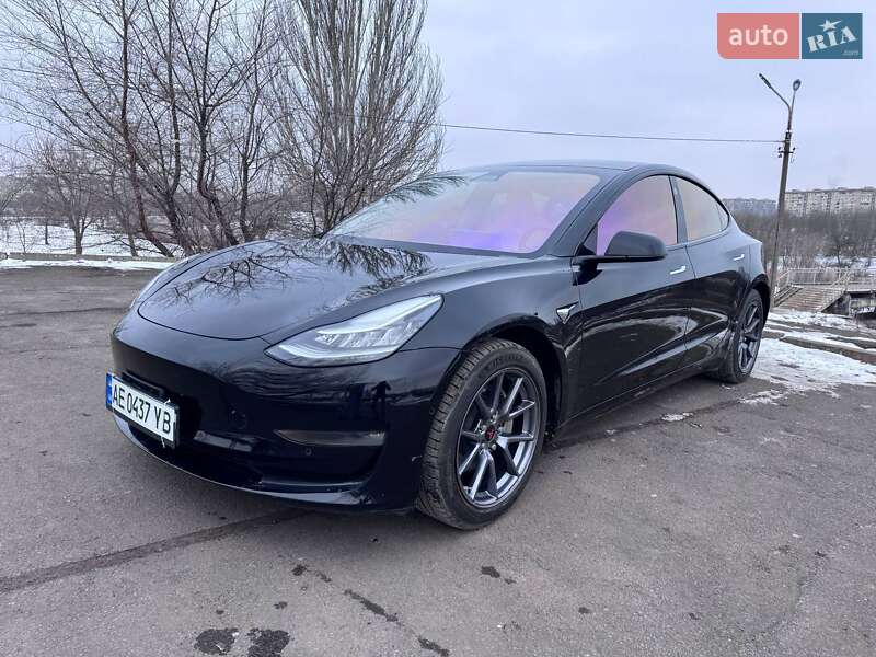 Седан Tesla Model 3 2019 в Кривом Роге