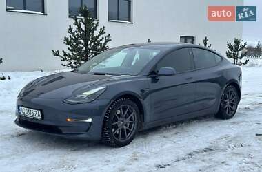 Седан Tesla Model 3 2022 в Луцке