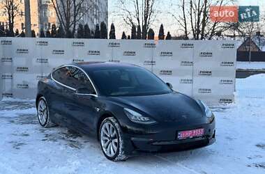Седан Tesla Model 3 2018 в Луцке