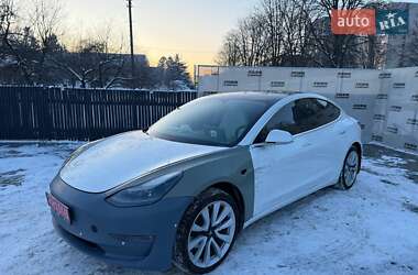Седан Tesla Model 3 2019 в Луцке