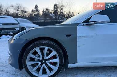 Седан Tesla Model 3 2019 в Луцке
