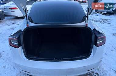 Седан Tesla Model 3 2019 в Луцке