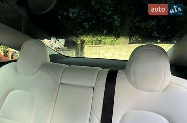 Седан Tesla Model 3 2019 в Днепре