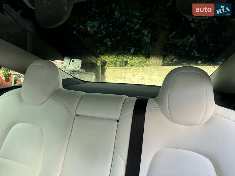 Седан Tesla Model 3 2019 в Днепре