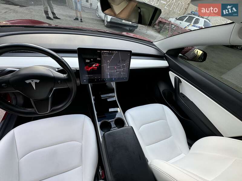Седан Tesla Model 3 2019 в Днепре