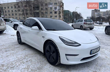Седан Tesla Model 3 2020 в Виннице