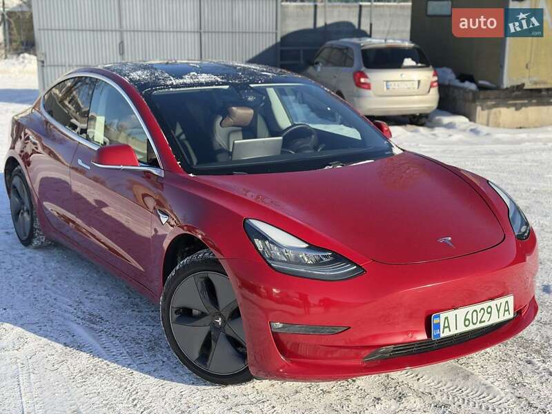 Tesla Model 3 2020