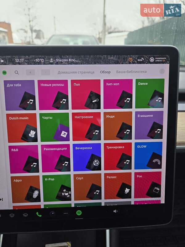 Седан Tesla Model 3 2019 в Львові