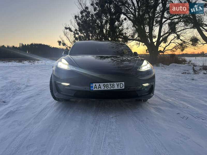 Седан Tesla Model 3 2020 в Радомышле фото 5 Седан Tesla Model 3 2020 в Радомышле