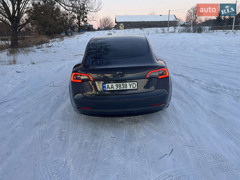 Седан Tesla Model 3 2020 в Радомышле фото 16 Седан Tesla Model 3 2020 в Радомышле