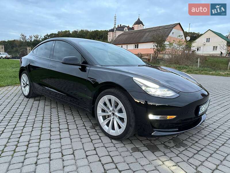 Седан Tesla Model 3 2022 в Львове фото Седан Tesla Model 3 2022 в Львове