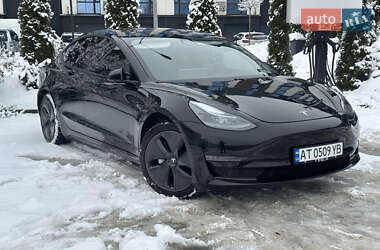 Седан Tesla Model 3 2020 в Ивано-Франковске