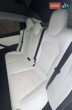 Седан Tesla Model 3 2024 в Запорожье