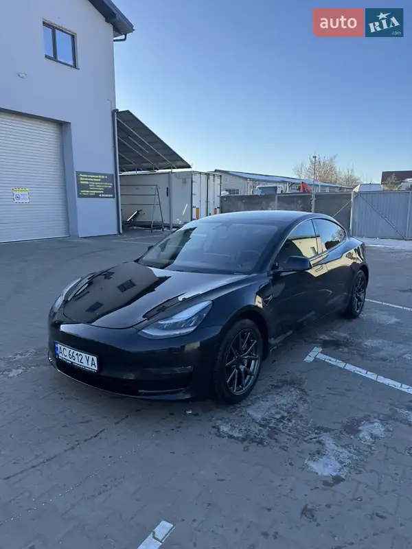 Tesla Model 3 2019
