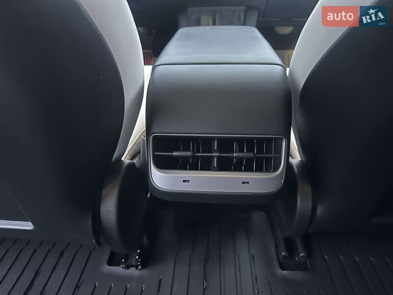 Седан Tesla Model 3 2021 в Чернигове фото 30 Седан Tesla Model 3 2021 в Чернигове