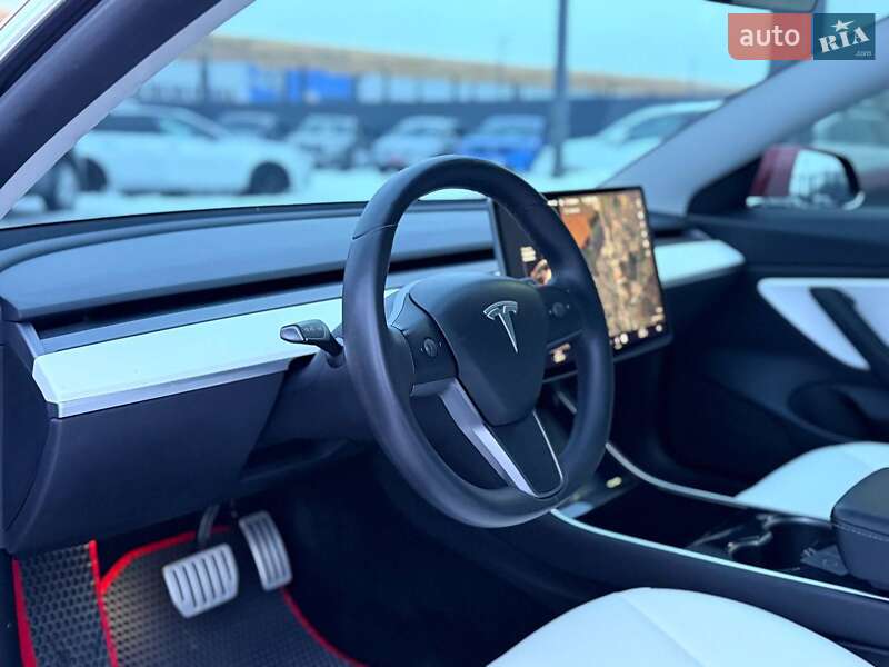 Седан Tesla Model 3 2020 в Львові фото 10 Седан Tesla Model 3 2020 в Львові