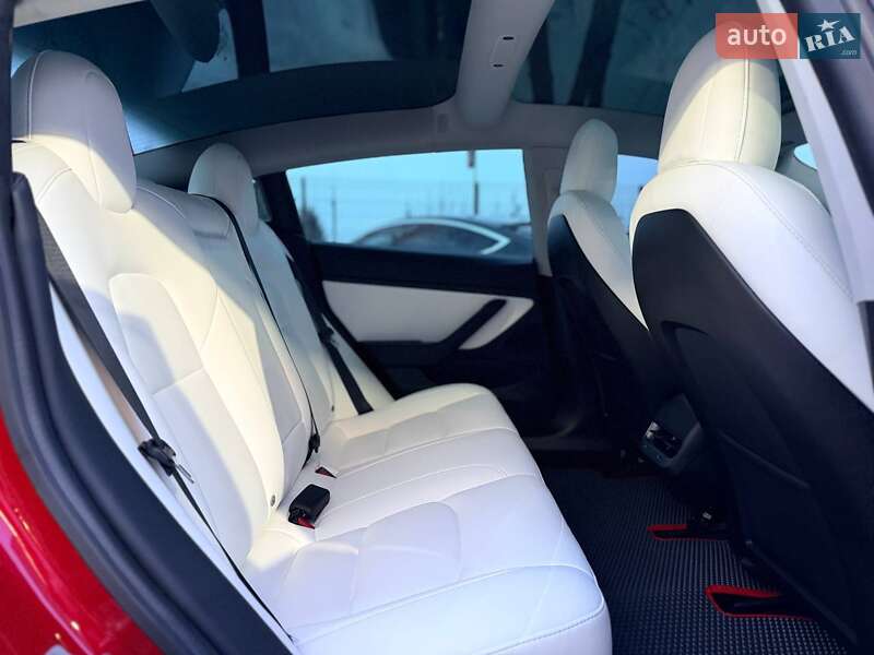 Седан Tesla Model 3 2020 в Львові фото 20 Седан Tesla Model 3 2020 в Львові