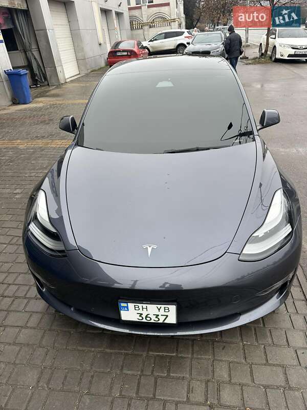 Седан Tesla Model 3 2022 в Одессе
