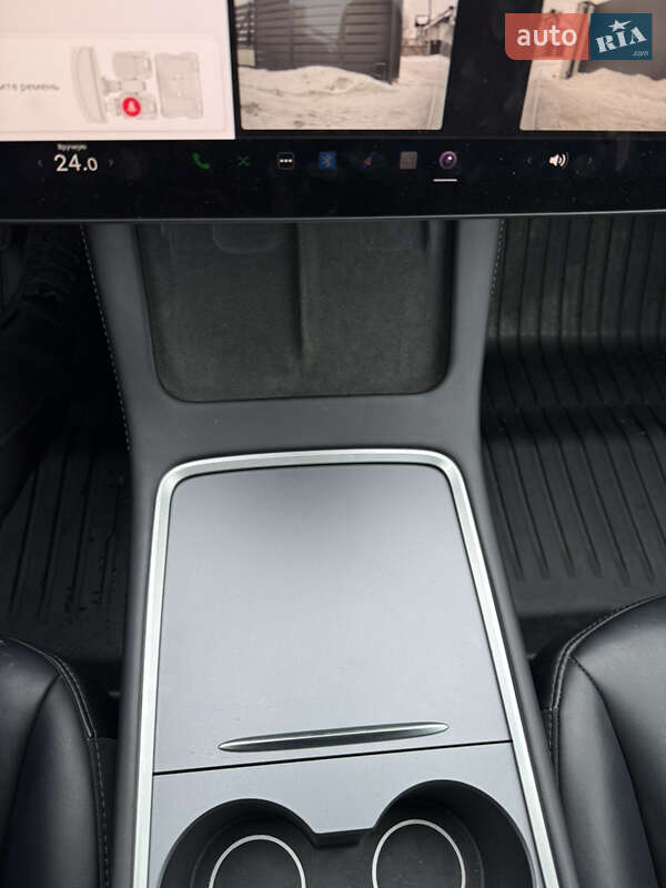 Седан Tesla Model 3 2023 в Стрые