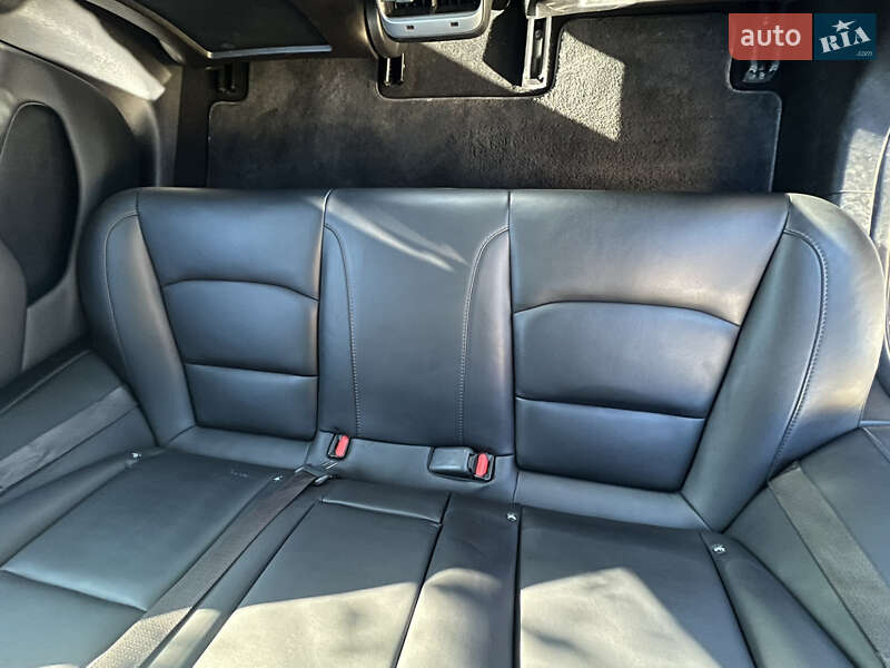 Седан Tesla Model 3 2018 в Луцке